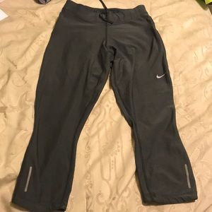 Nike Cropped Leg Workout Tights
